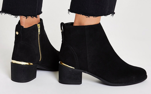 8 Winter To Spring Wardrobe Essentials